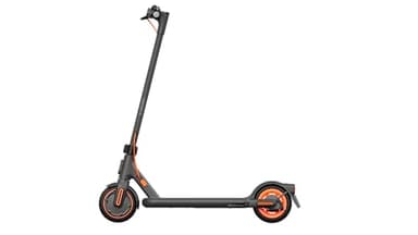 Xiaomi Electric Scooter 4 Go – Patinete Eléctrico Adulto – Autonomía de 18 km, Motor de hasta 250W, Sistema de Frenado Doble, Tecnología de recuperación de energía cinética KERS, Fácil Plegado