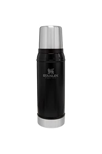 Stanley Classic Legendary Botella Termica 750ml - Mantiene Frío o Calor 20 Horas - Termo Cafe - Cantimplora Acero Inoxidable - Sin BPA - Apto Para Lavavajillas - Matte Black