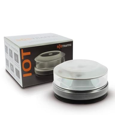 Luz de Emergencia V16 con Geolocalización Homologa por la DGT, Baliza V16 con SIM Incorporada y Activada, Clasificación IP-54, Visibilidad a más de 1 Km, Base Imantada, Piloto Indicador de Conexión