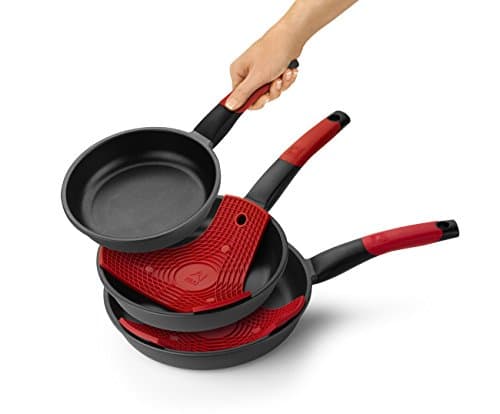 BRA Premiere | Set de 3 sartenes 18-22-26 cm, Aluminio Fundido Antiadherente, aptas para Todo Tipo de cocinas, Incluido inducción, Color Negro con Silicona Roja, fudido, 28 cm