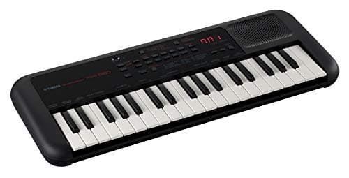 YAMAHA PSS-A50 - Teclado USB portátil digital con grabación de frases, 42 voces integradas y 138 tipos de arpegio con un diseño ligero, en color negro, 37 Key