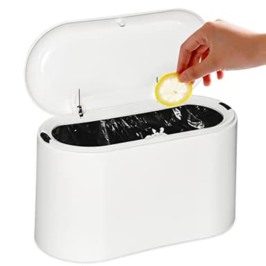 AOKITO Cubo de basura de mesa con tapa, mini cubo de basura, cubo de basura de mesa de plástico, para el tocador de la cocina, el baño, la oficina, el escritorio(1,5L,blanco)