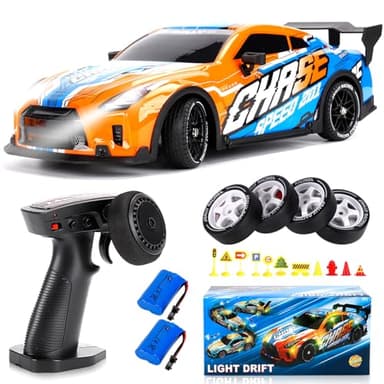 JONRRYIN Coche Teledirigido Drift, 1:14 Drift RC Car, 25km/h 4WD Coche de Carreras Teledirigido con Kit Barricada, Luces LED, Radiocontrol Coche de Juguete para Adultos y Niños Mayores de 8 Años